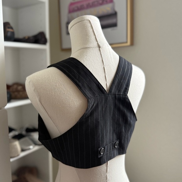 Bobby J Black and White Stripped Vest Crop Top Size Small - Picture 4 of 5